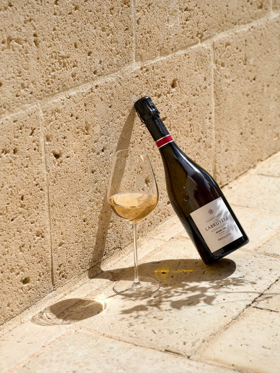01 Vins